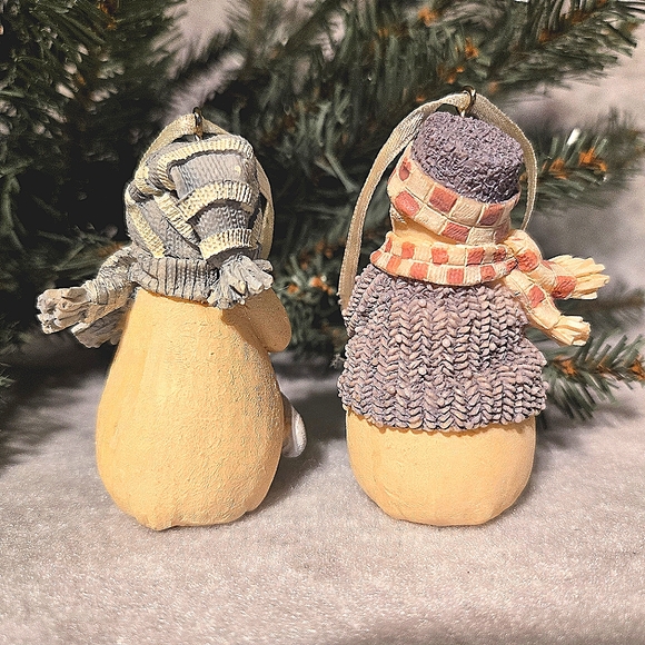 VTG Plum Pudding Snowman Pair Handpainted Resin Figurine Ornament Cottagecore - Picture 3 of 5